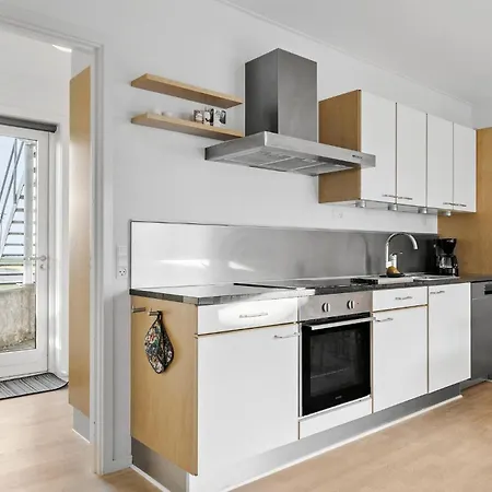 2 Bedroom In Apartment