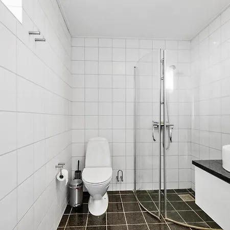 2 Bedroom In Apartment *