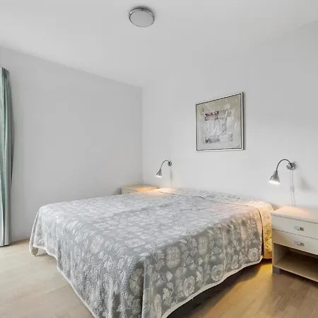 2 Bedroom In *