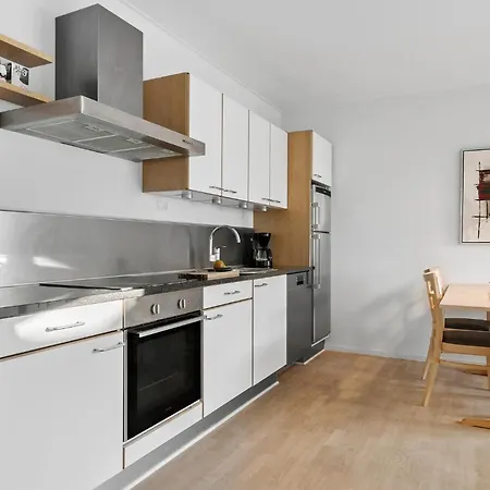 2 Bedroom In *